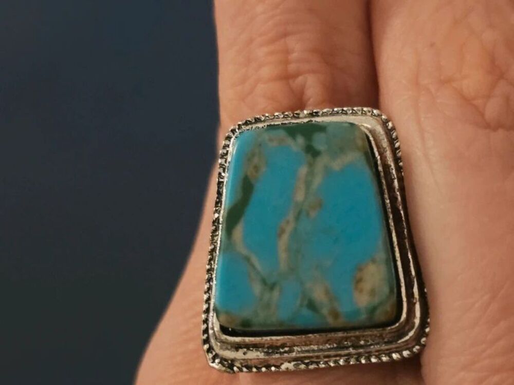 Vintage Turquoise Emperor Stone Embossed Statement Ring Size 8
